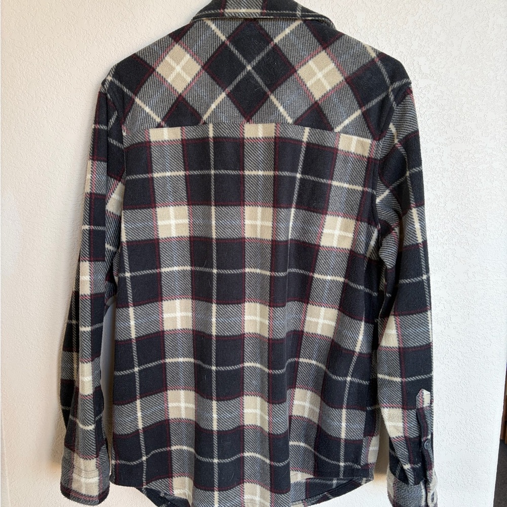 Flannel material-Men's Black and Gray winter shirt size medium